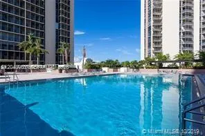 Foto de propiedad en 20379 W Country Club Drive PH-32, Aventura, FL 33180 Aventura con MLS#
