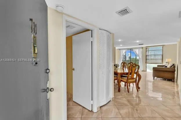 En Venta 20400 W Country Club Drive 711, Aventura, FL 33180, Aventura, FL 33180