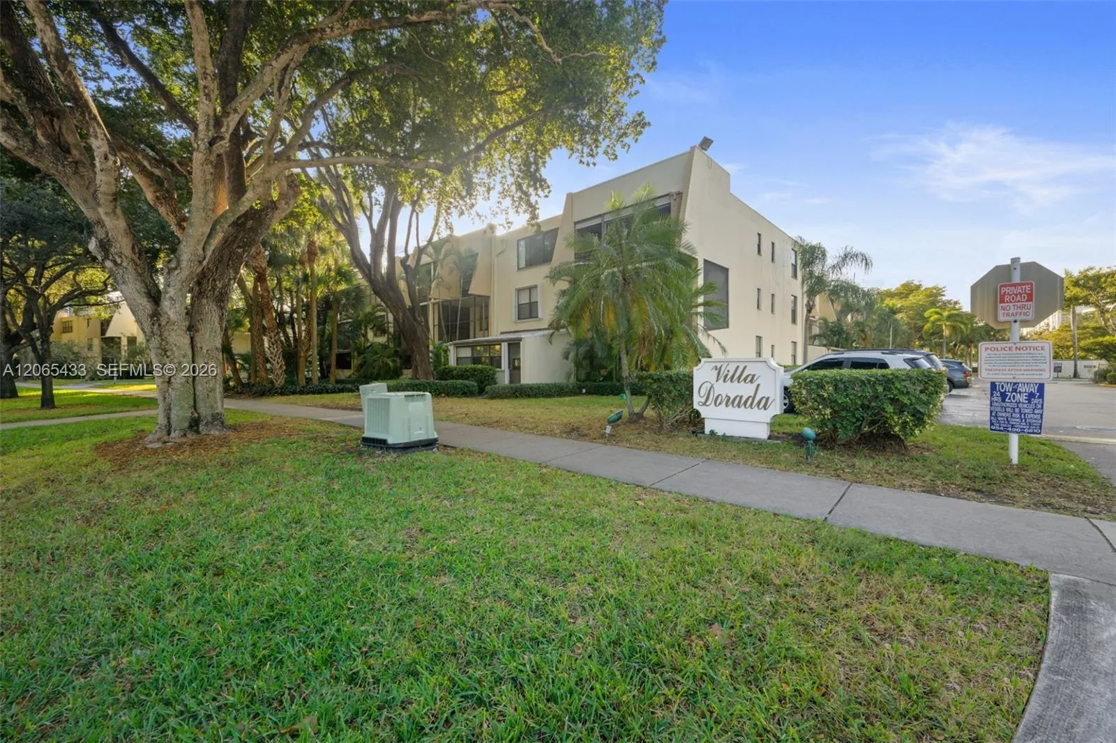 Foto de propiedad en 20401 NE 30th Avenue 320-8, Aventura, FL 33180 Aventura con MLS# 