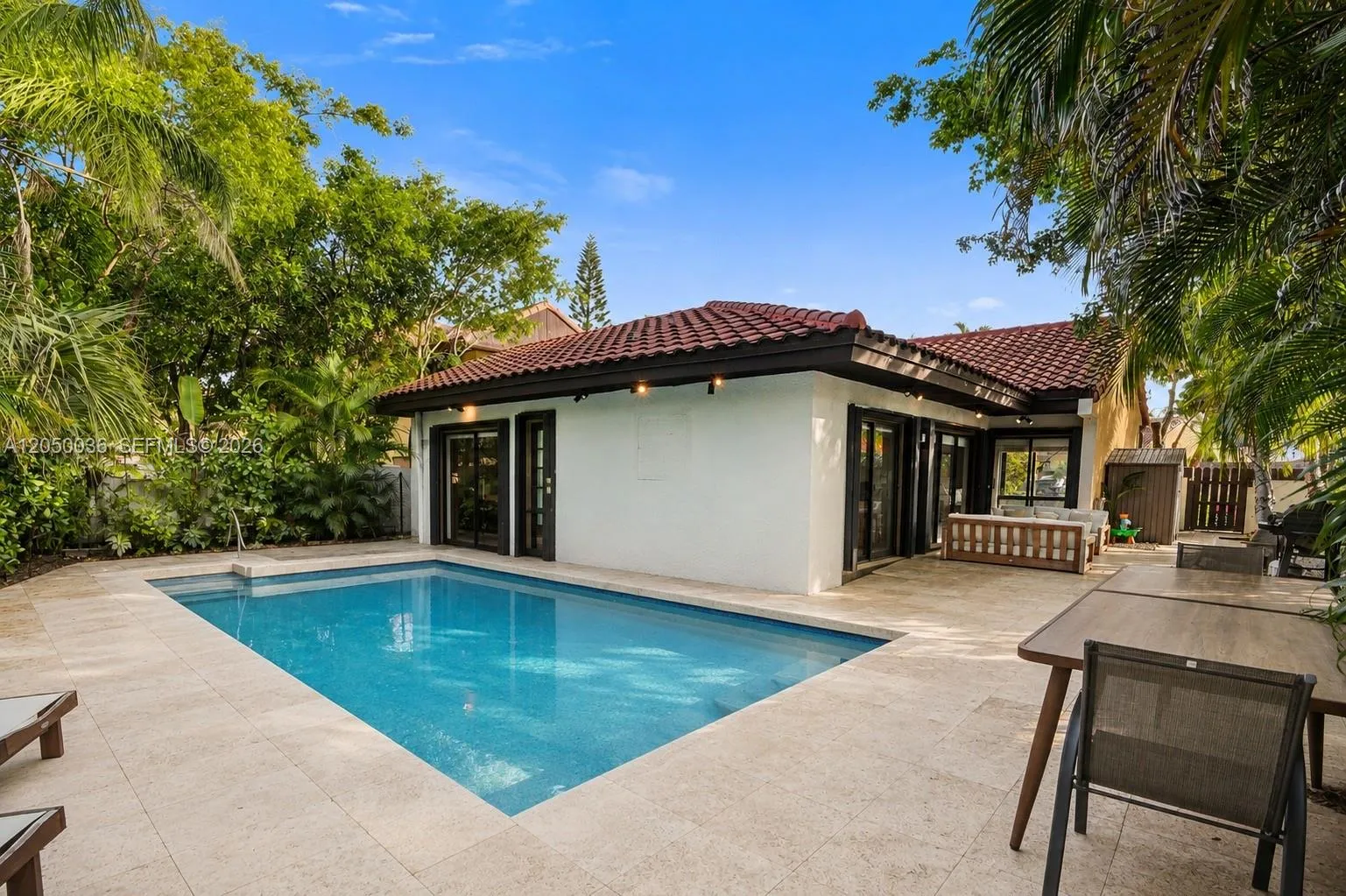 Vendido 20435 NE 10th Court, Miami, FL 33179, Miami, FL 33179