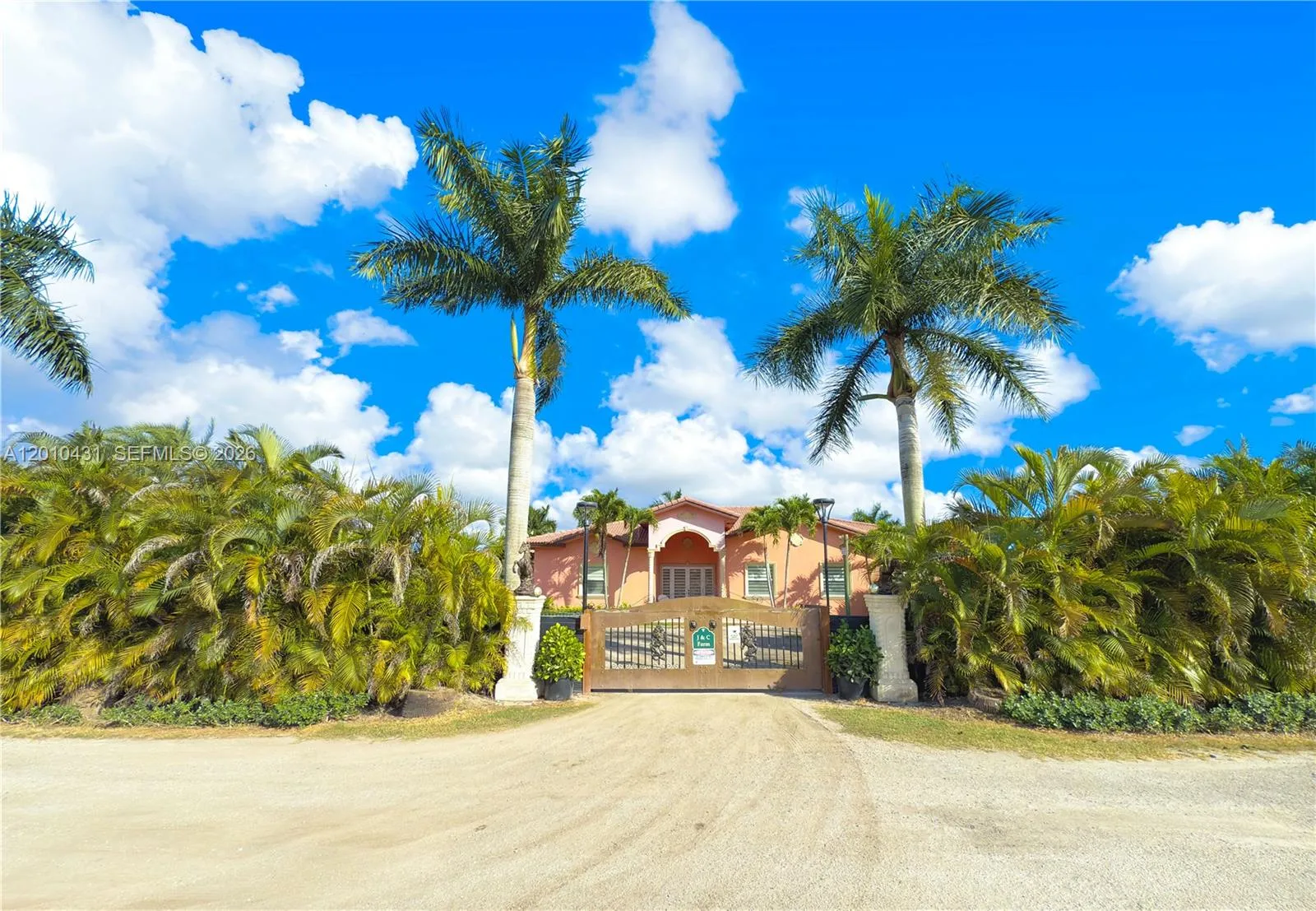 En Venta 20455 SW 154th Avenue, Miami, FL 33187, Miami, FL 33187