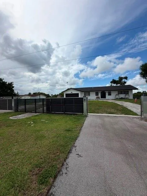 Vendido 20465 SW 200th Street, Miami, FL 33187, Miami, FL 33187