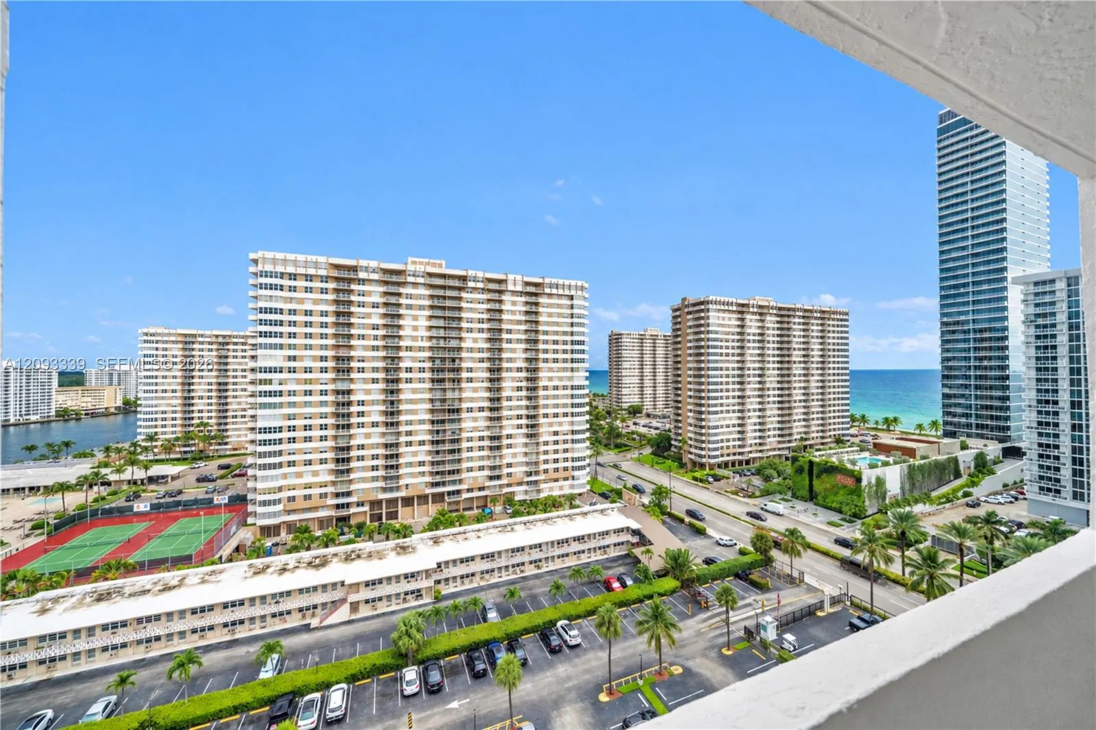 En Venta 2049 S Ocean Drive PH4, Hallandale Beach, FL 33009, Hallandale Beach, FL 33009