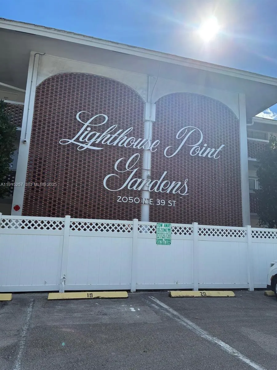 Foto de propiedad en 2050 NE 39th Street 311 NORTH, Lighthouse Point, FL 33064 Lighthouse Point con MLS# 