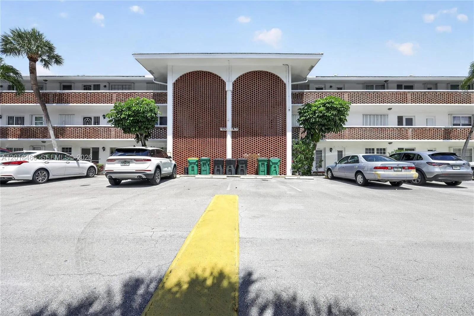 Foto de propiedad en 2050 NE 39th Street W112, Lighthouse Point, FL 33064 Lighthouse Point con MLS# 