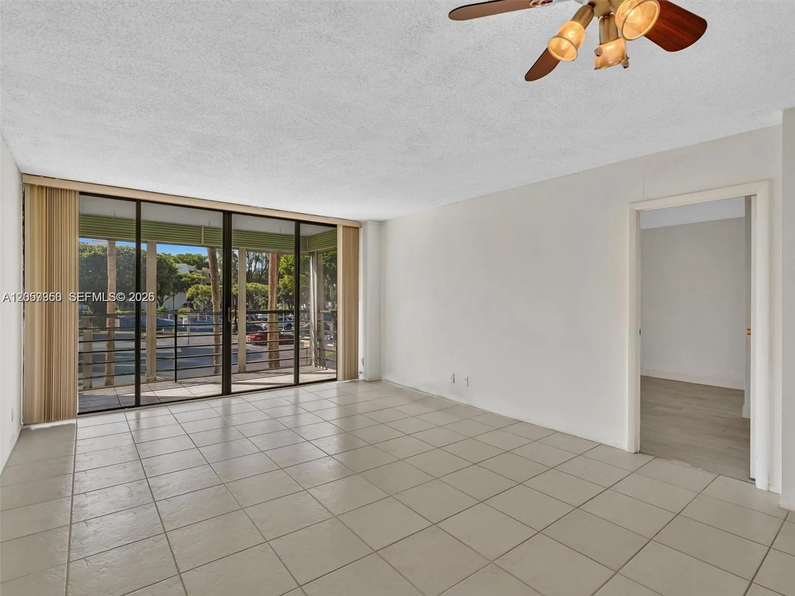 En Venta 20500 W Country Club Drive 203, Aventura, FL 33180, Aventura, FL 33180