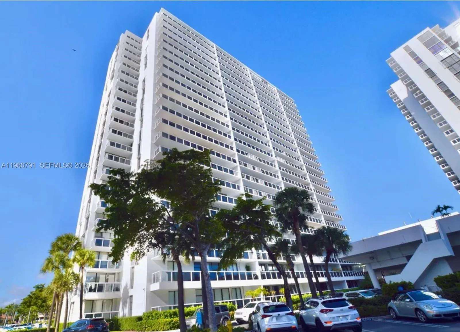 Foto de propiedad en 20505 E Country Club Drive 534, Aventura, FL 33180 Aventura con MLS# 