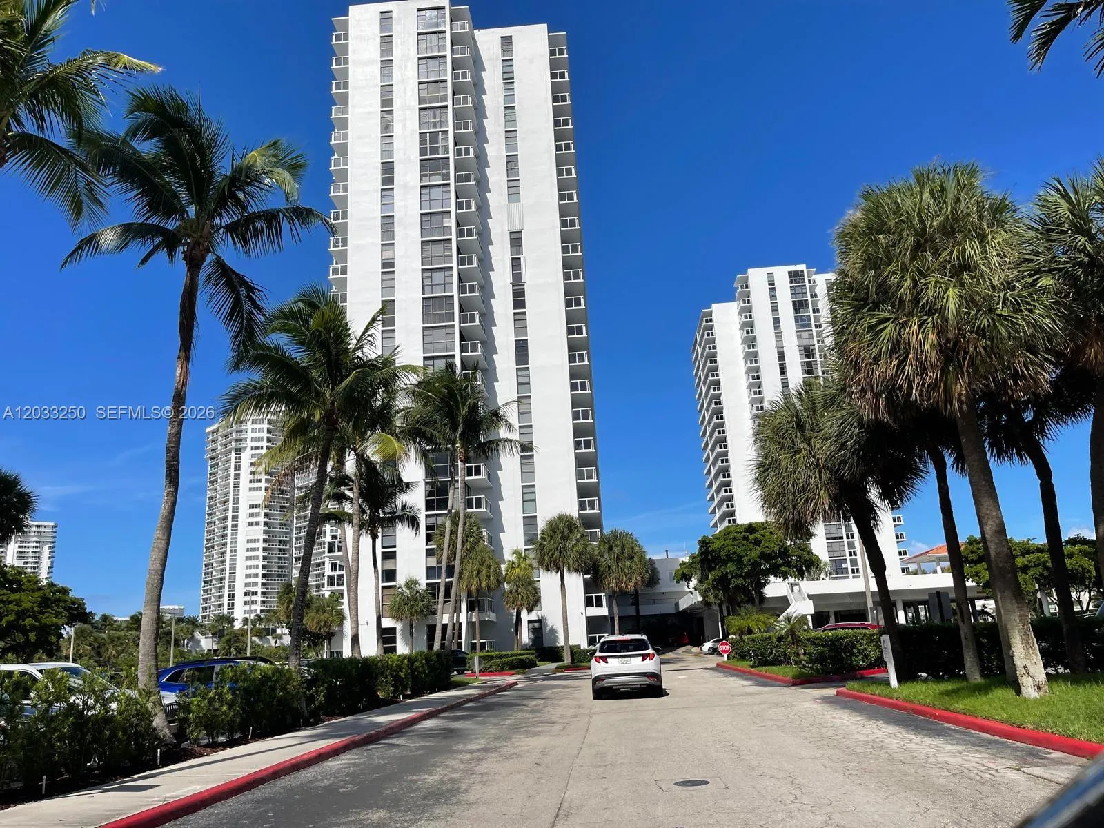 Foto de propiedad en 20505 E Country Club Drive 734, Aventura, FL 33180 Aventura con MLS# 
