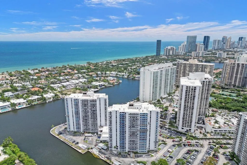 En Renta 20505 E Country Club Drive 938, Aventura, FL 33180, Aventura, FL 33180