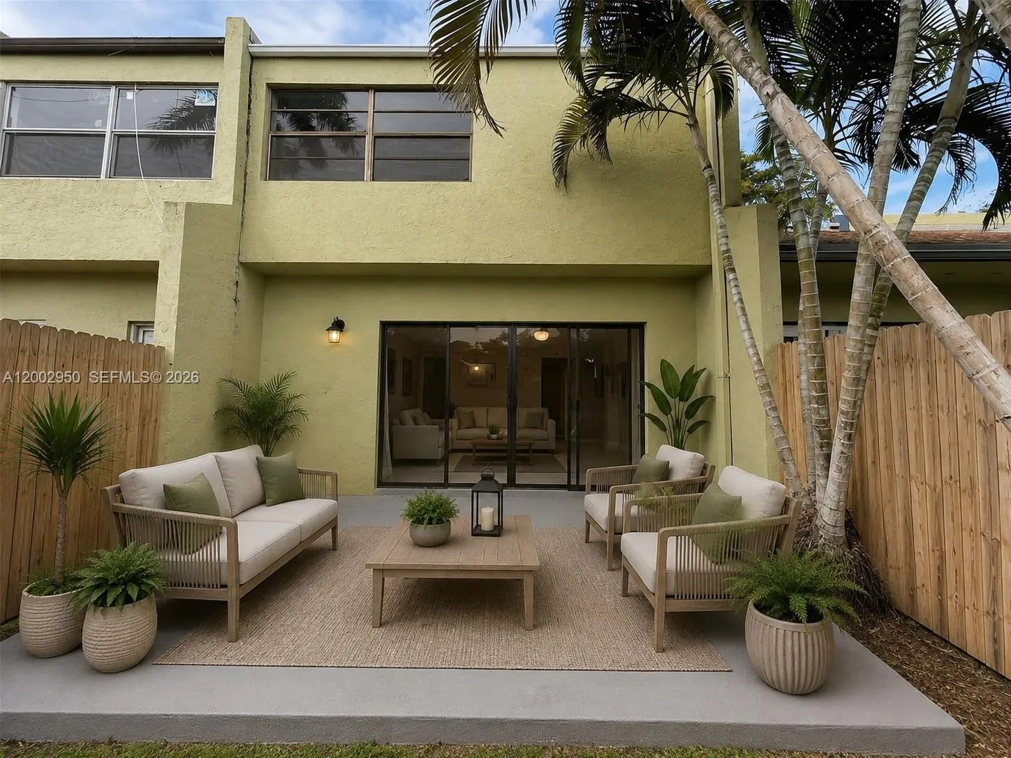Foto de propiedad en 20511 NW 15th Avenue 4, Miami Gardens, FL 33169 Miami Gardens con MLS# 
