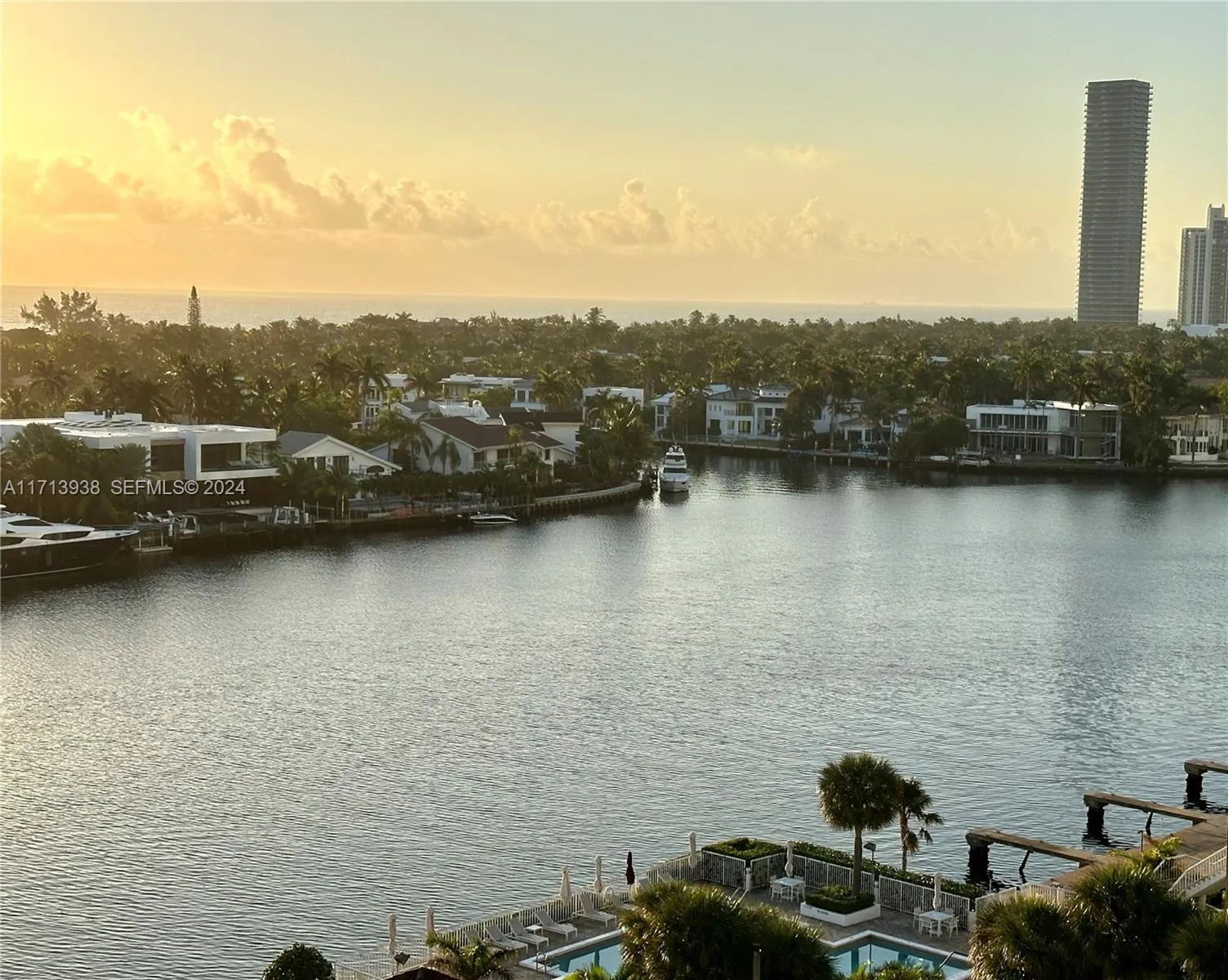 Foto de propiedad en 20515 E Country Club Drive 1048, Aventura, FL 33180 Aventura con MLS# 