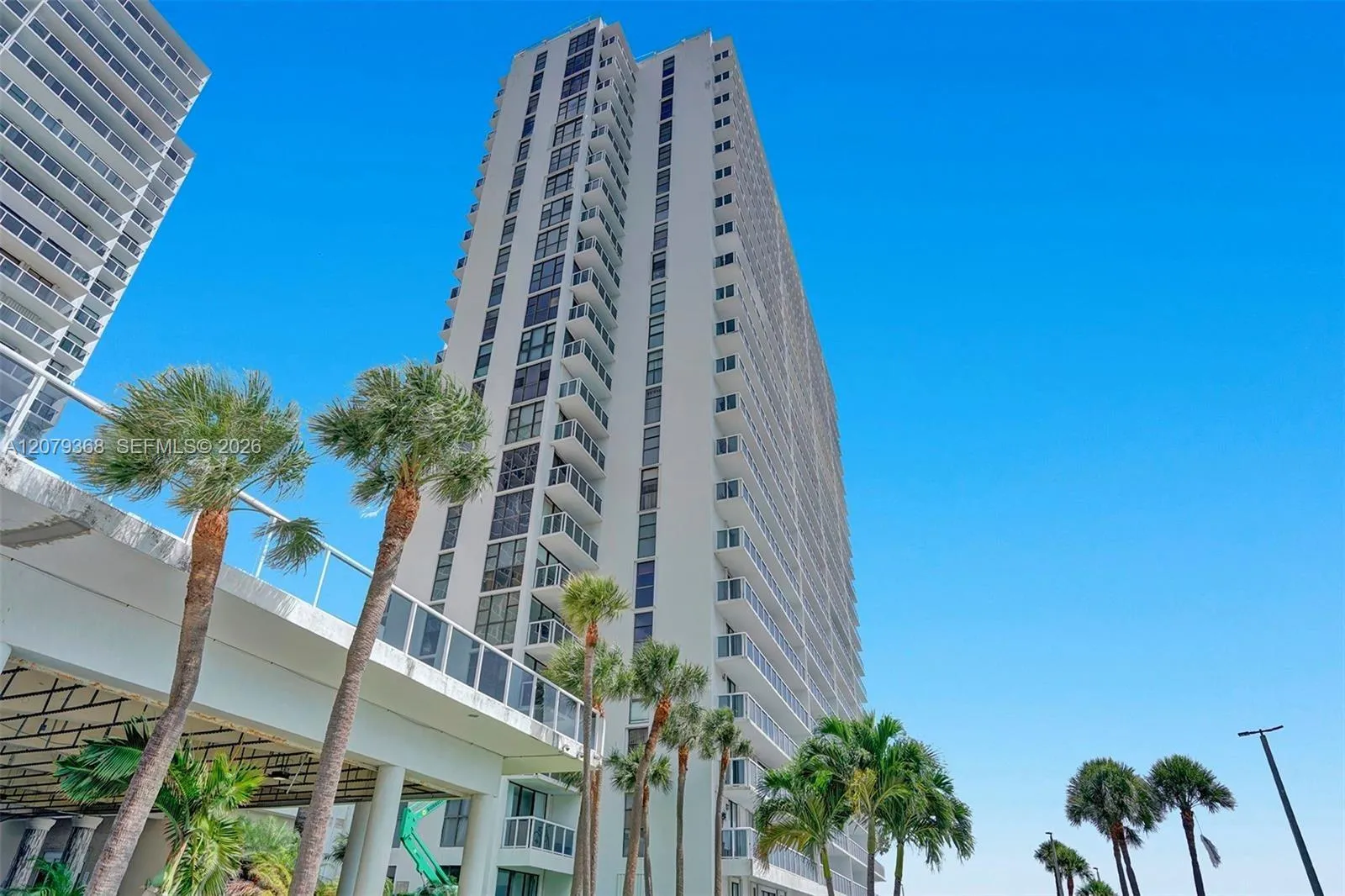 Foto de propiedad en 20515 E Country Club Drive 346, Aventura, FL 33180 Aventura con MLS# 