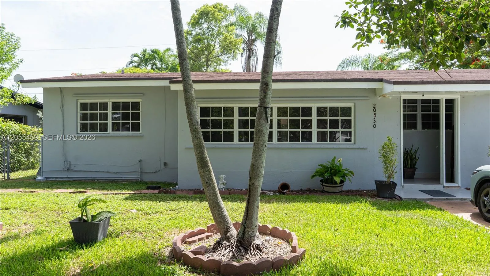 Foto de propiedad en 20530 Eagle Nest Road, Cutler Bay, FL 33189 Cutler Bay con MLS# 