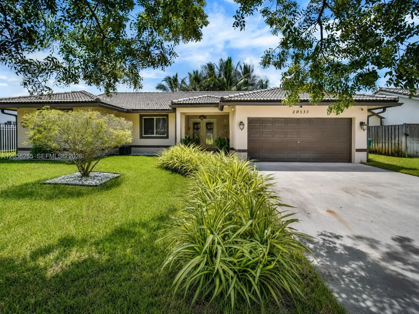 Foto de propiedad en 20533 SW 132nd Avenue, Miami, FL 33177 Miami con MLS# 