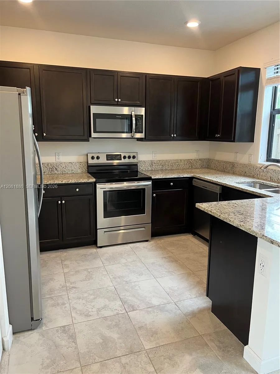 Foto de propiedad en 20578 NE 2nd Court, Miami, FL 33179 Miami con MLS# 