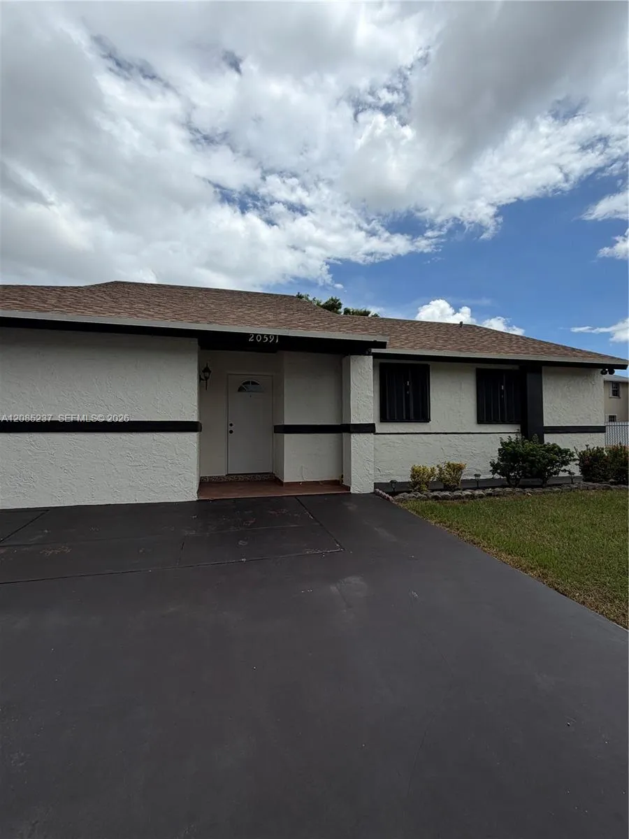En Renta 20591 SW 124th Court, Miami, FL 33177, Miami, FL 33177