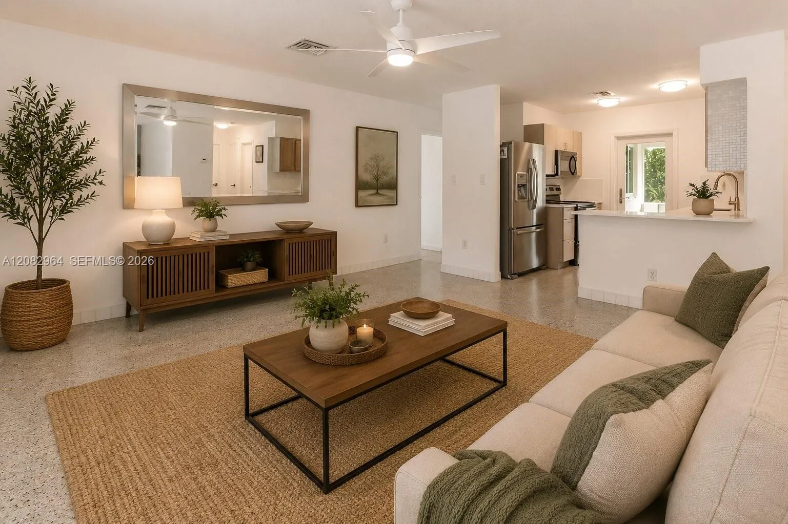 Foto de propiedad en 206 NE 5th Avenue, Dania Beach, FL 33004 Dania Beach con MLS# 