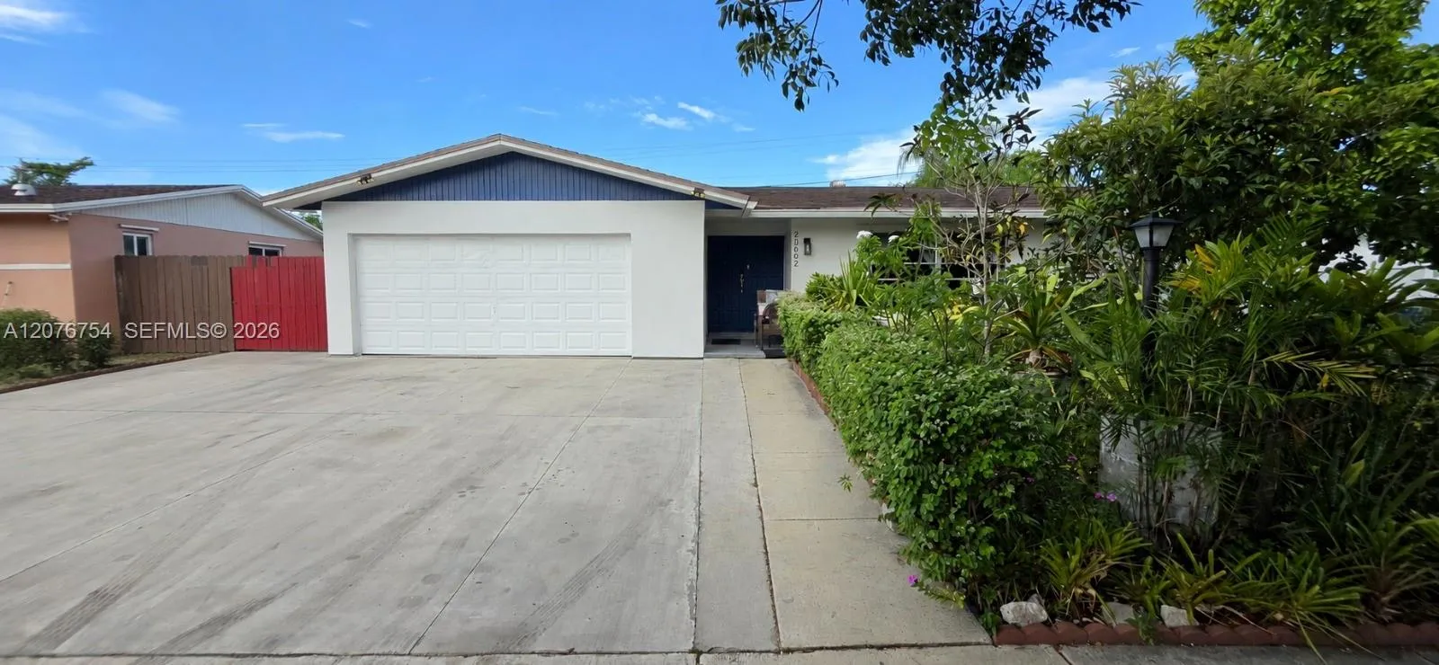 Foto de propiedad en 20602 SW 117th Court, Miami, FL 33177 Miami con MLS# 