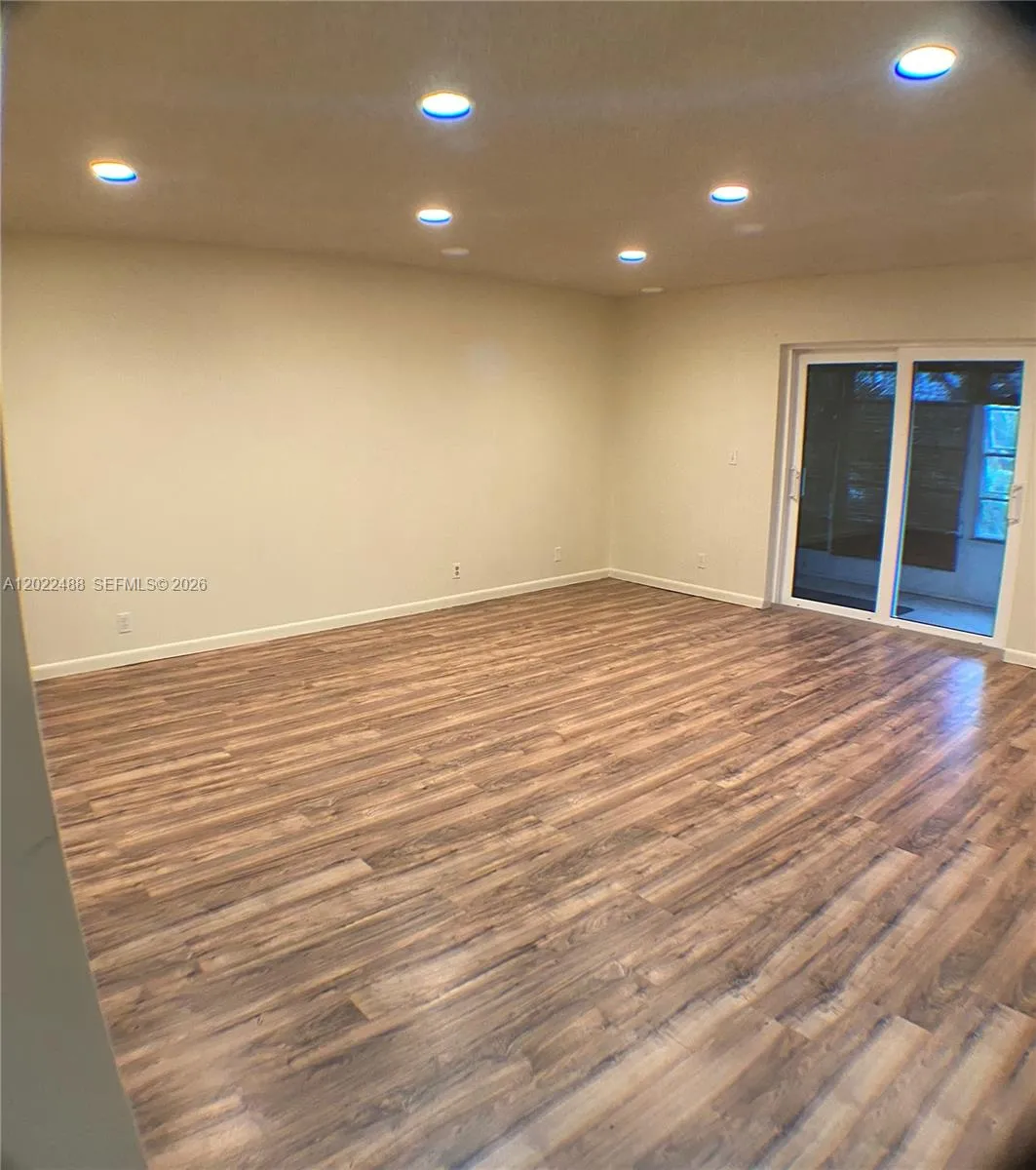 Foto de propiedad en 2061 NW 47th Terrace 302, Lauderhill, FL 33313 Lauderhill con MLS# 