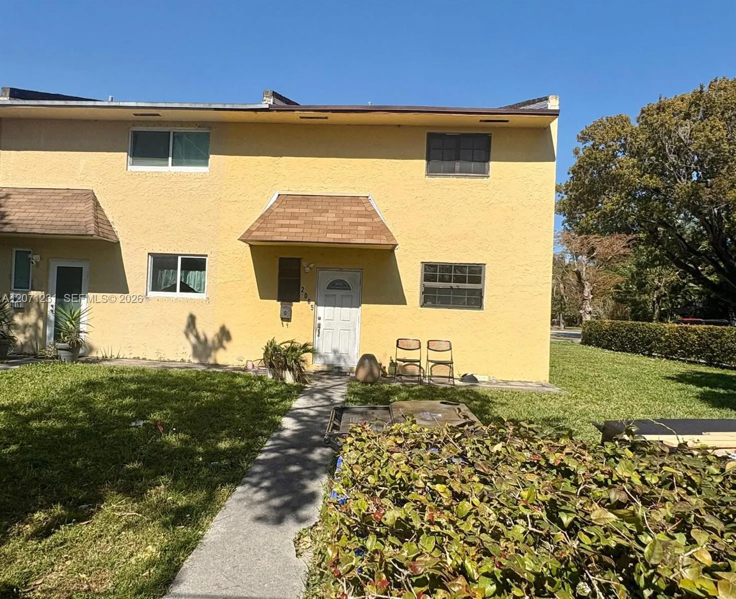 Foto de propiedad en 2065 NE 139th Street, North Miami Beach, FL 33181 North Miami Beach con MLS# 