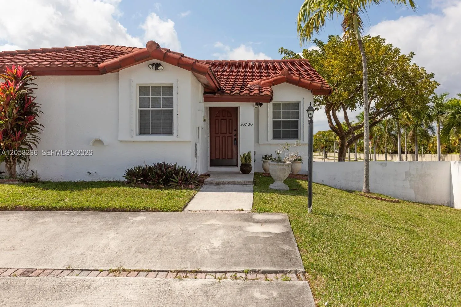 Foto de propiedad en 20700 SW 81st Avenue, Cutler Bay, FL 33189 Cutler Bay con MLS# 