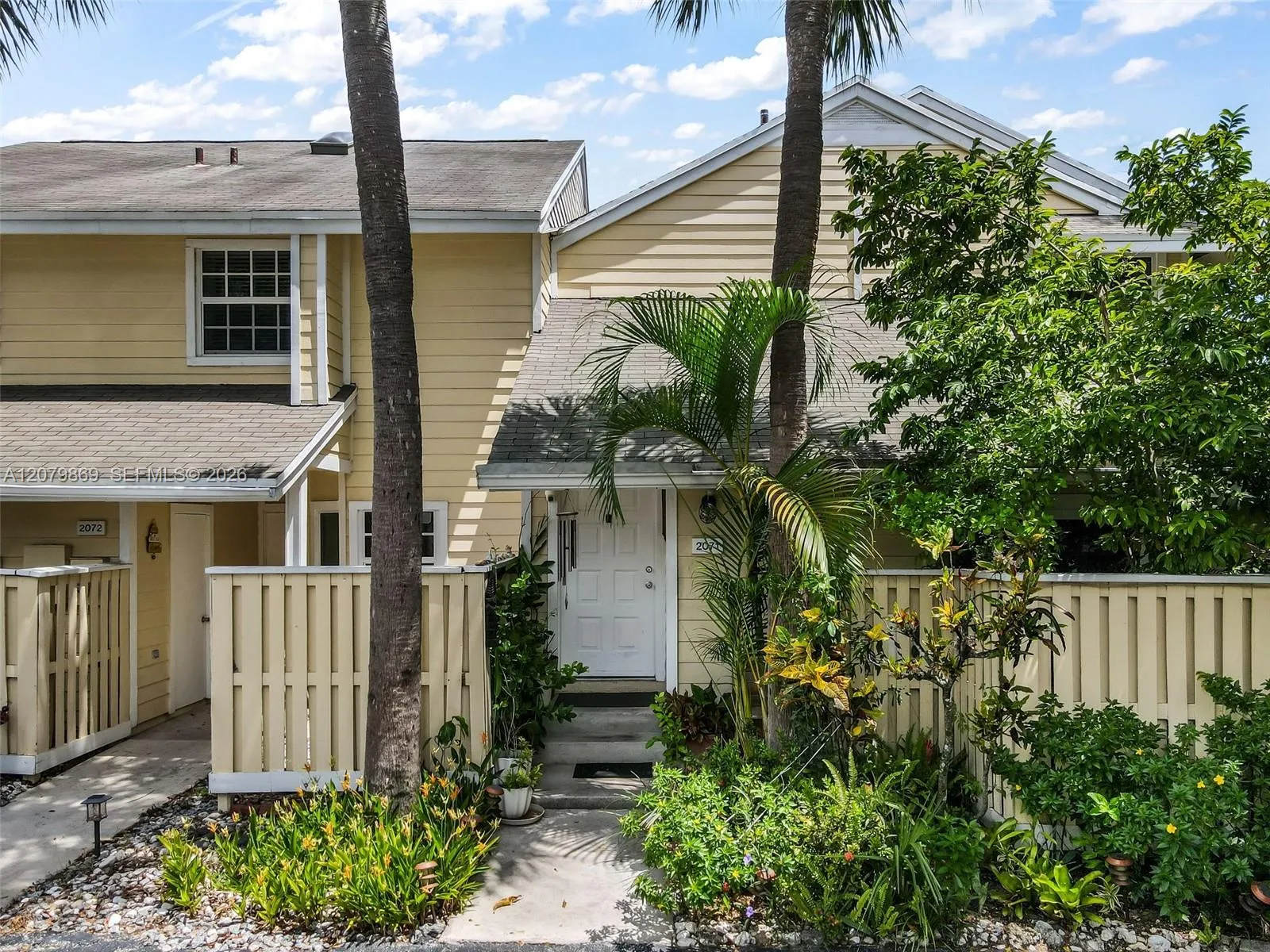 Foto de propiedad en 2071 Champions Way, North Lauderdale, FL 33068 North Lauderdale con MLS# 