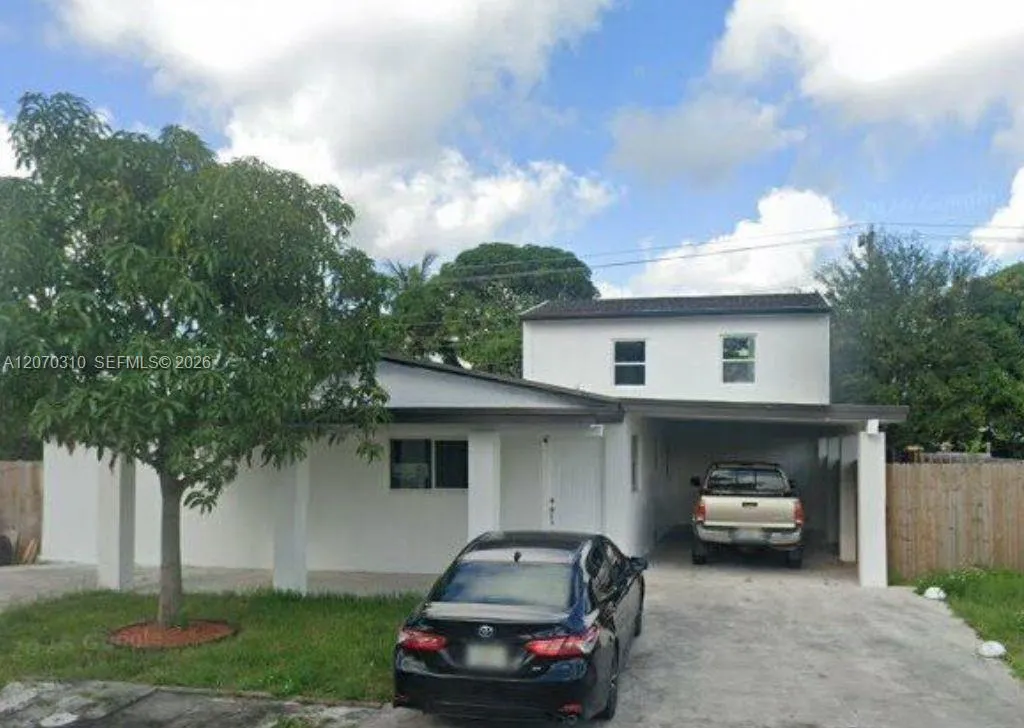 Foto de propiedad en 20720 NW 34 Avenue 2, Miami Gardens, FL 33056 Miami Gardens con MLS# 