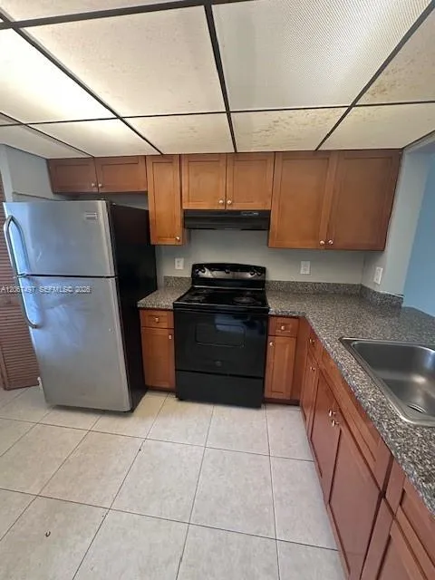 Foto de propiedad en 20725 NE 8th Court 106-11, Miami, FL 33179 Miami con MLS# 