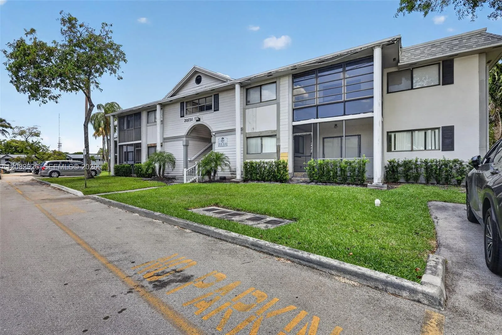 En Venta 20731 NE 4th Place 104, Miami, FL 33179, Miami, FL 33179