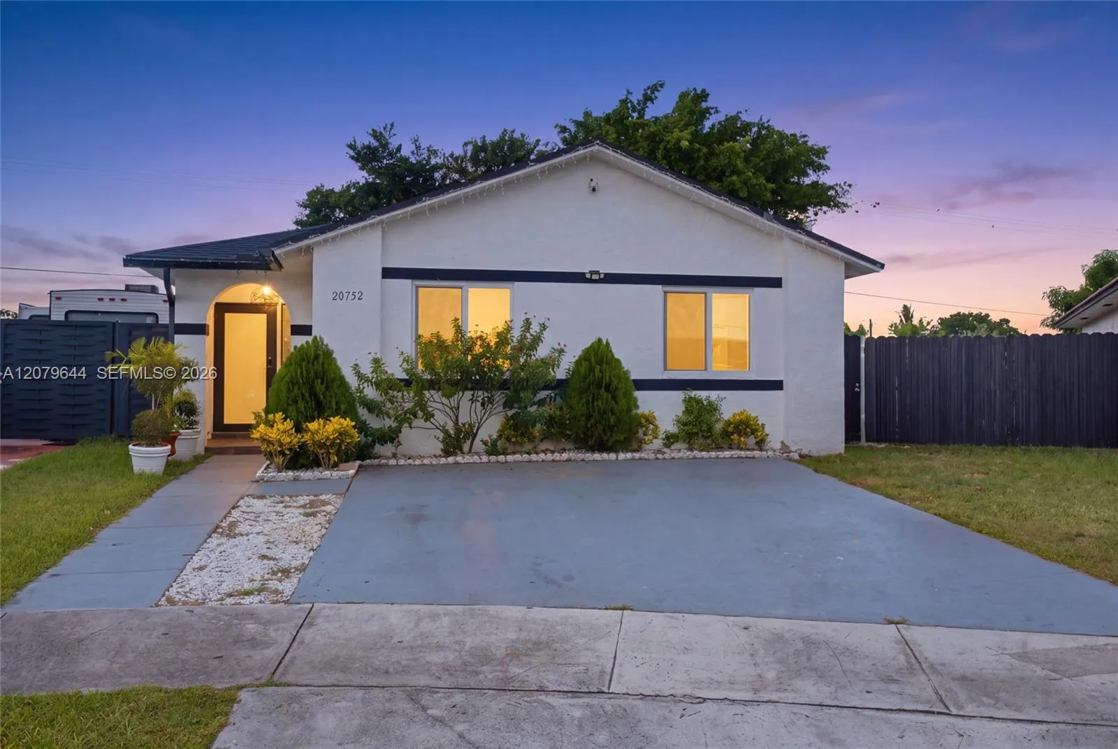 En Venta 20752 SW 121st Court, Miami, FL 33177, Miami, FL 33177