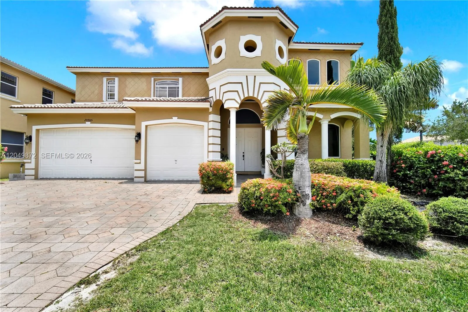 Foto de propiedad en 20765 SW 89th Avenue, Cutler Bay, FL 33189 Cutler Bay con MLS# 
