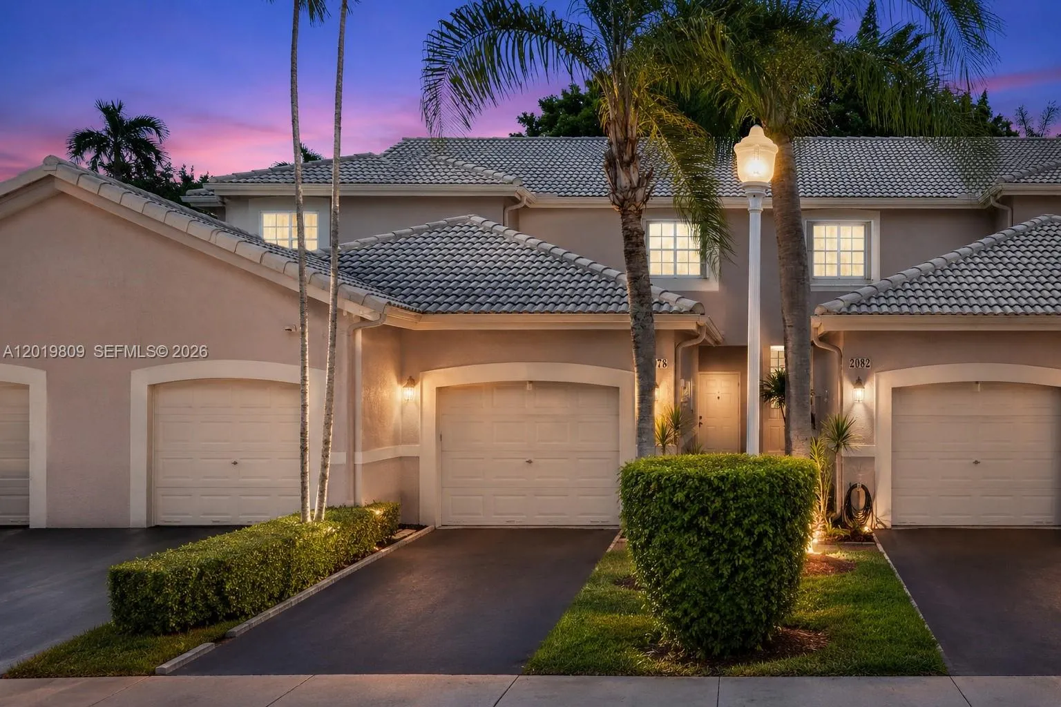 Foto de propiedad en 2078 Madeira Drive 0, Weston, FL 33327 Weston con MLS# 