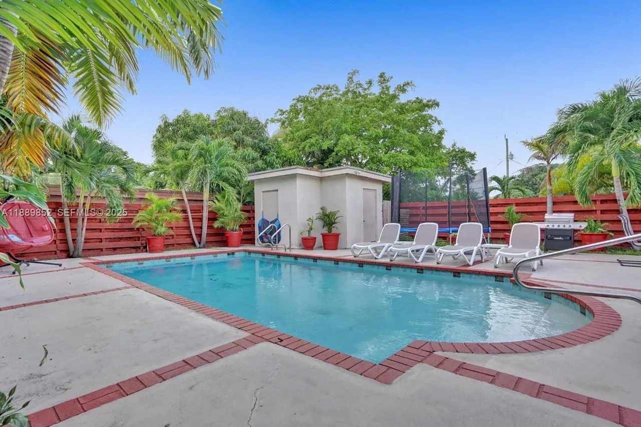 En Renta 208 SW 2nd Avenue, Hallandale Beach, FL 33009, Hallandale Beach, FL 33009