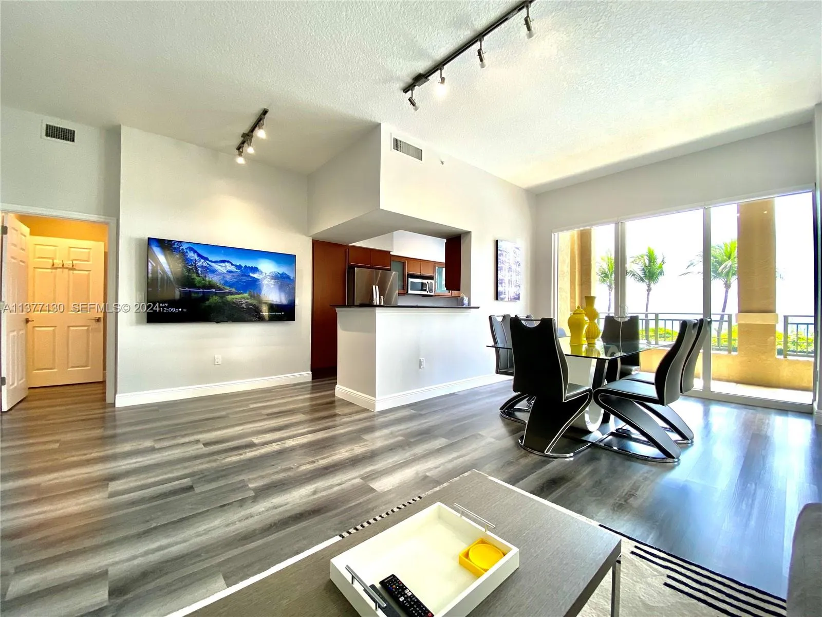 En Renta 2080 S Ocean Drive 111, Hallandale Beach, FL 33009, Hallandale Beach, FL 33009
