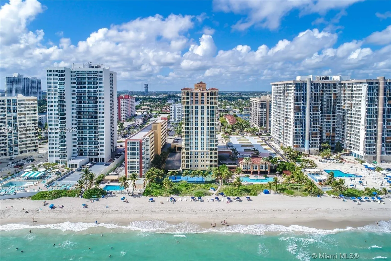 Foto de propiedad en 2080 S Ocean Drive MPH09, Hallandale Beach, FL 33009 Hallandale Beach con MLS#