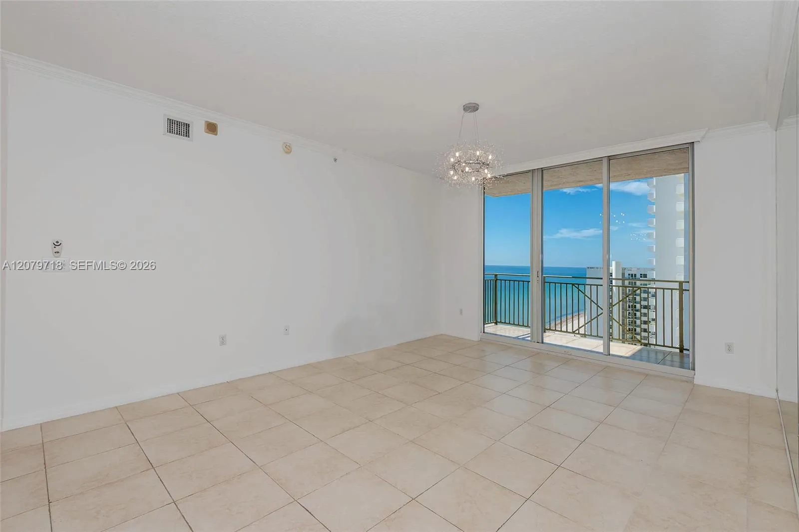 Foto de propiedad en 2080 S Ocean Drive MPH09, Hallandale Beach, FL 33009 Hallandale Beach con MLS# 