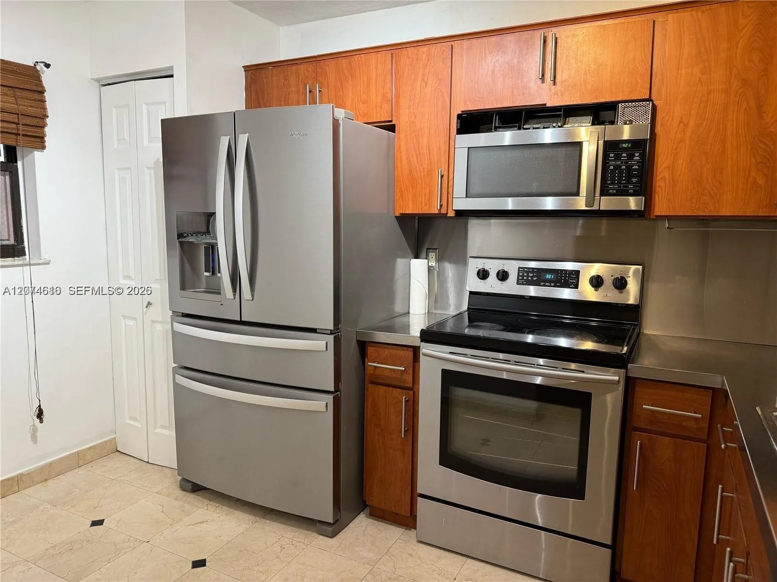 Foto de propiedad en 20800 NE 8th Court 206-17, Miami, FL 33179 Miami con MLS# 