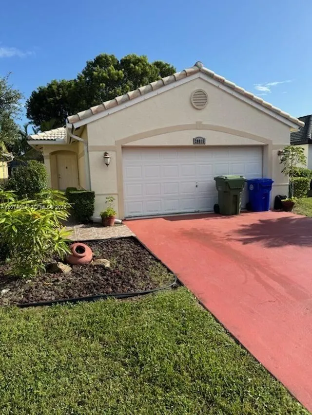 Foto de propiedad en 20815 NW 15th Street, Pembroke Pines, FL 33029 Pembroke Pines con MLS# 