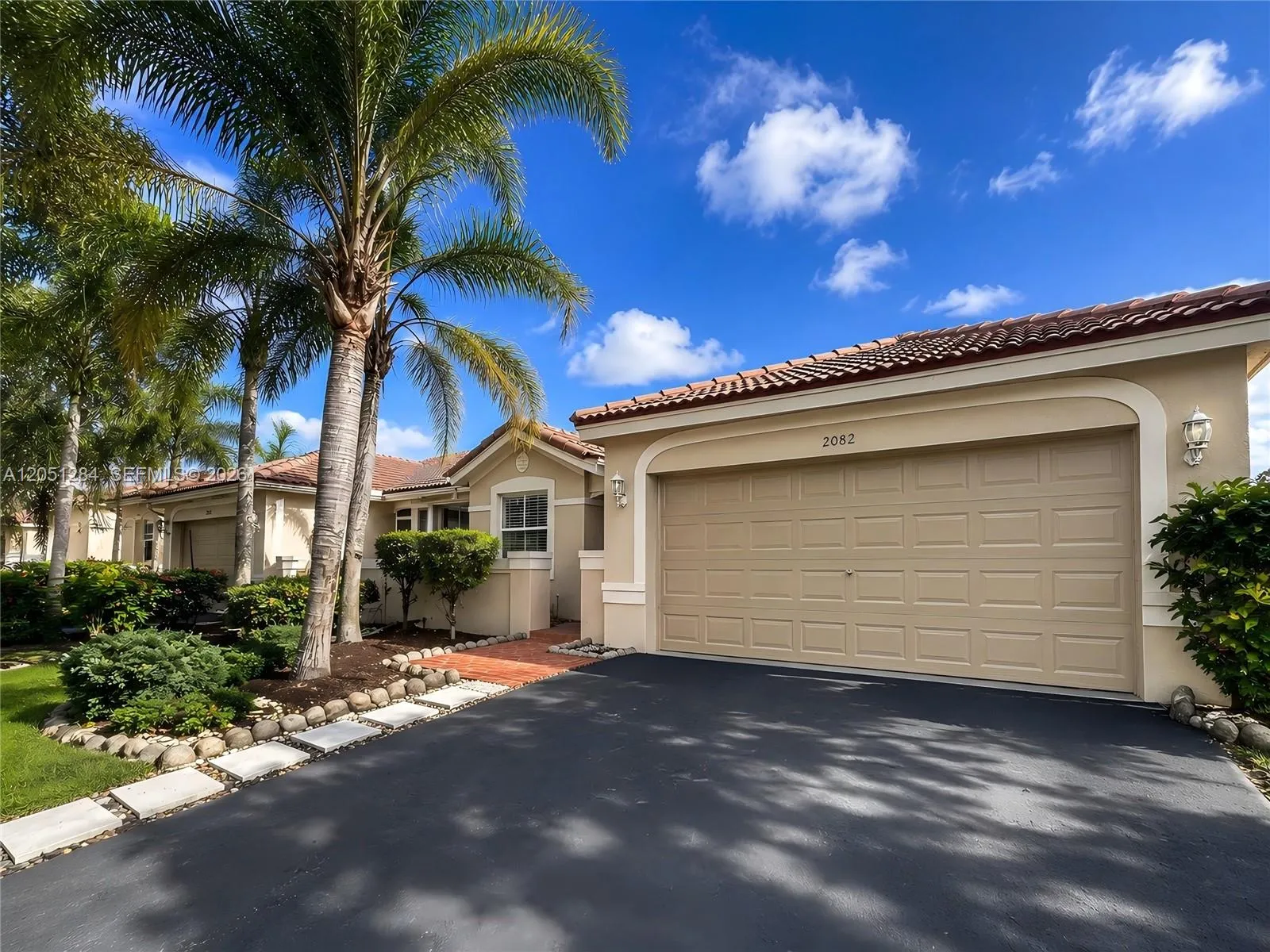 Foto de propiedad en 2082 Borealis Way, Weston, FL 33327 Weston con MLS# 
