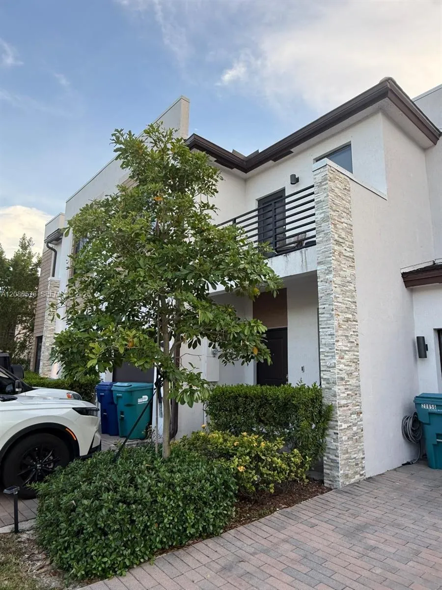 En Renta 20848 NE 7th Court 20848, Miami, FL 33179, Miami, FL 33179