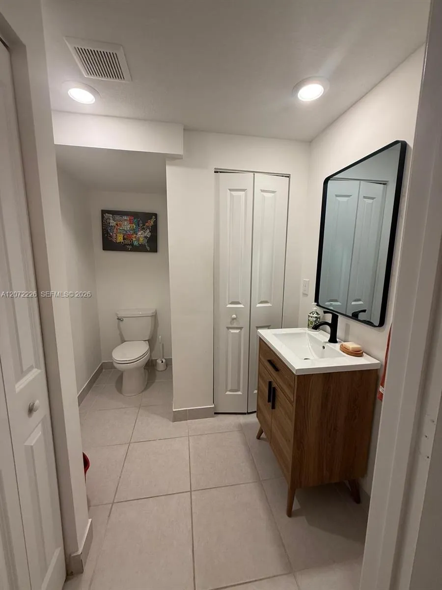 En Renta 20848 NE 7th Court, Miami, FL 33179, Miami, FL 33179