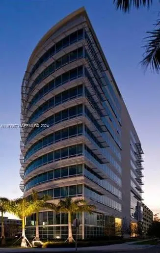 Foto de propiedad en 20900 NE 30th Avenue 413-414, Aventura, FL 33180 Aventura con MLS# 