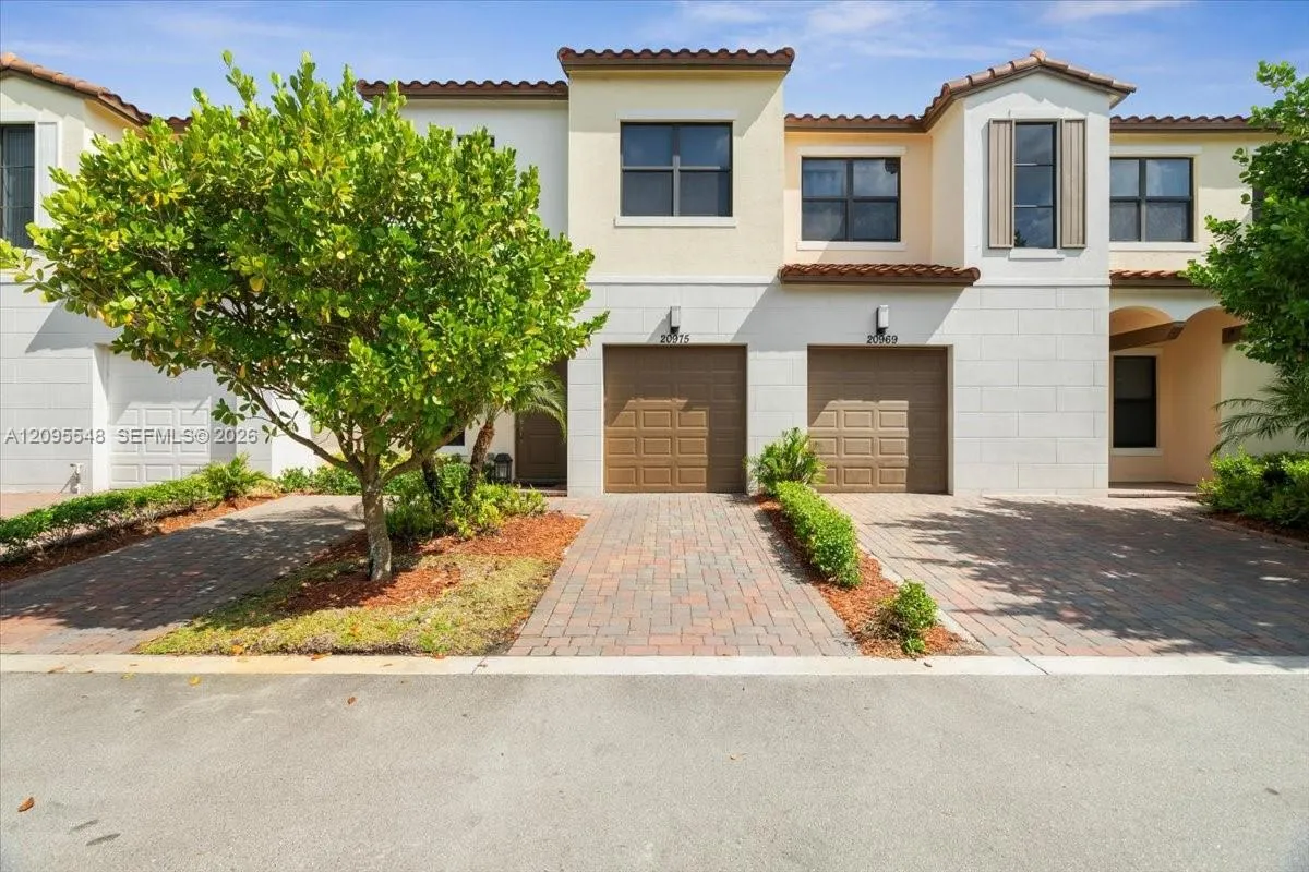 En Renta 20975 NW 1st Court, Pembroke Pines, FL 33029, Pembroke Pines, FL 33029