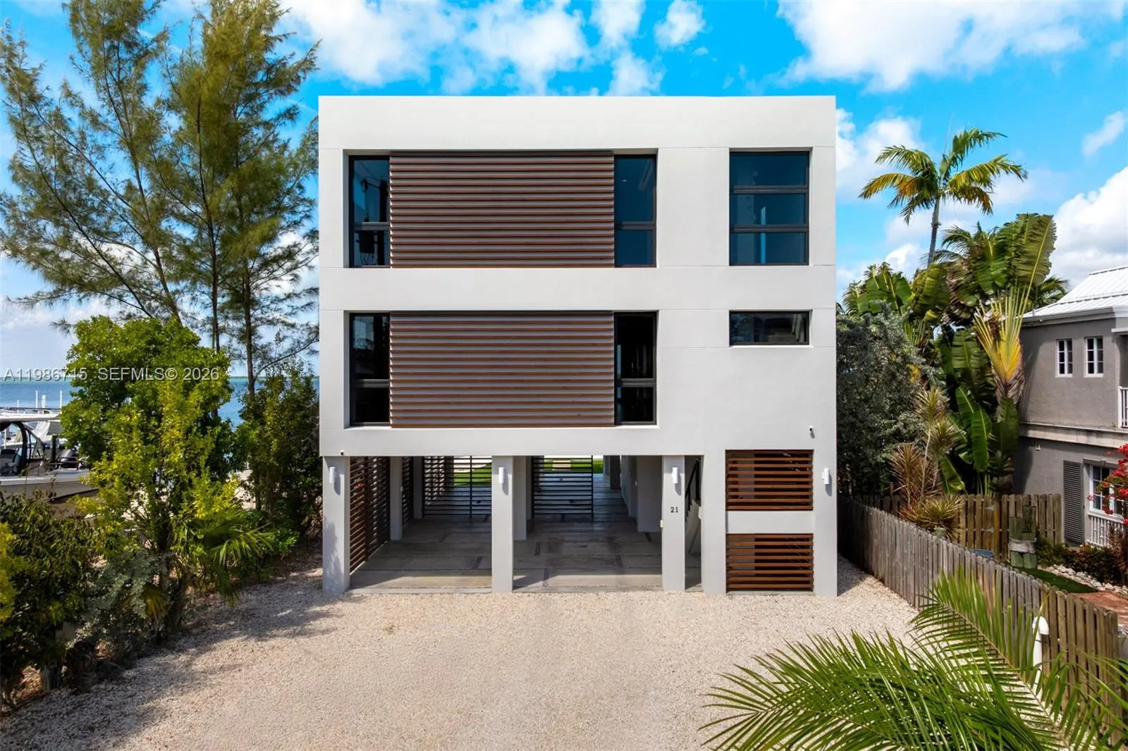Foto de propiedad en 21 Stillwright Way, Key Largo, FL 33037 Key Largo con MLS# 