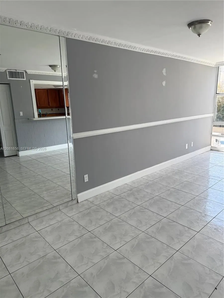 Foto de propiedad en 210 172 Street 326, Sunny Isles Beach, FL 33160 Sunny Isles Beach con MLS# 