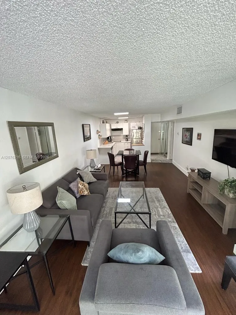 Foto de propiedad en 210 172nd Street 133, Sunny Isles Beach, FL 33160 Sunny Isles Beach con MLS# 