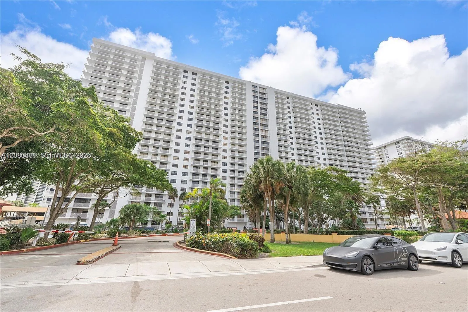 Foto de propiedad en 210 174th Street 1201, Sunny Isles Beach, FL 33160 Sunny Isles Beach con MLS# 