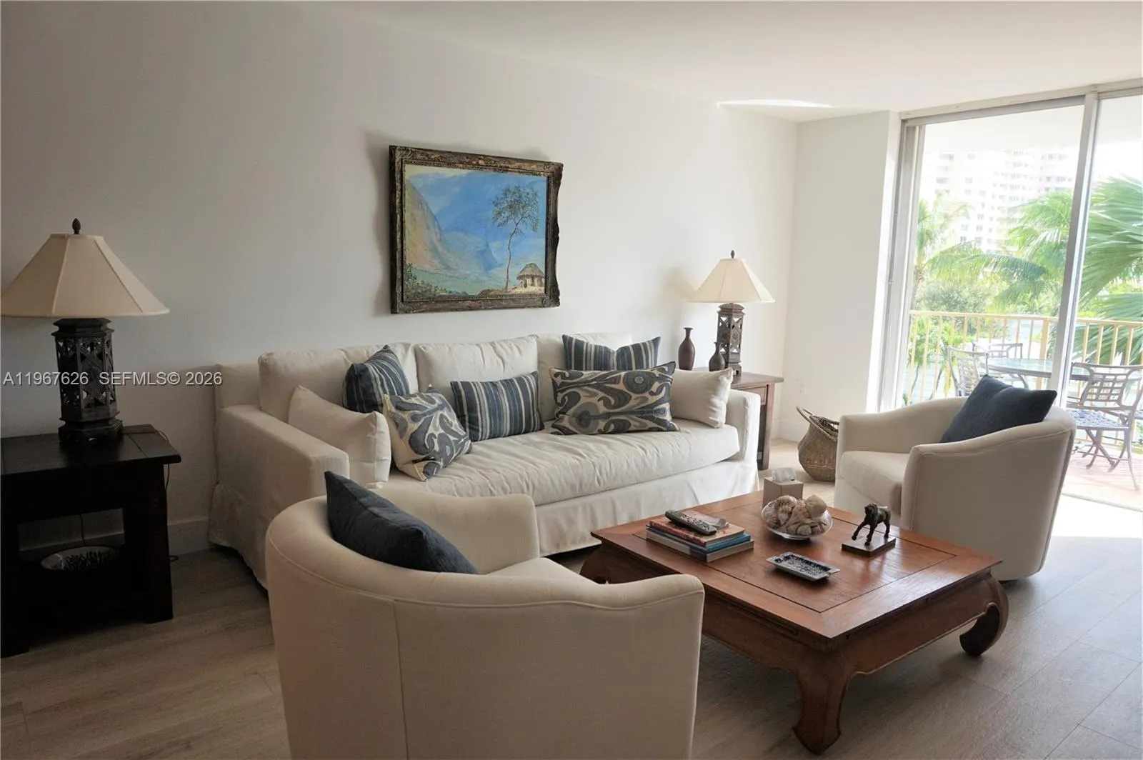 Foto de propiedad en 210 Sea View Drive 408, Key Biscayne, FL 33149 Key Biscayne con MLS# 