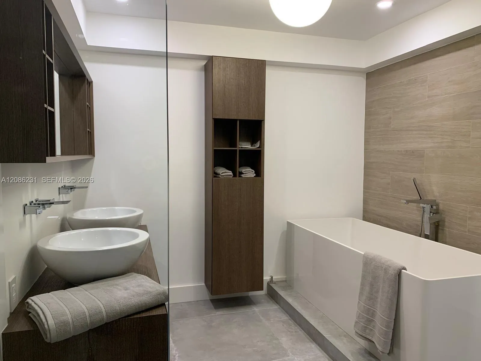 En Venta 210 Sea View Drive 506, Key Biscayne, FL 33149, Key Biscayne, FL 33149
