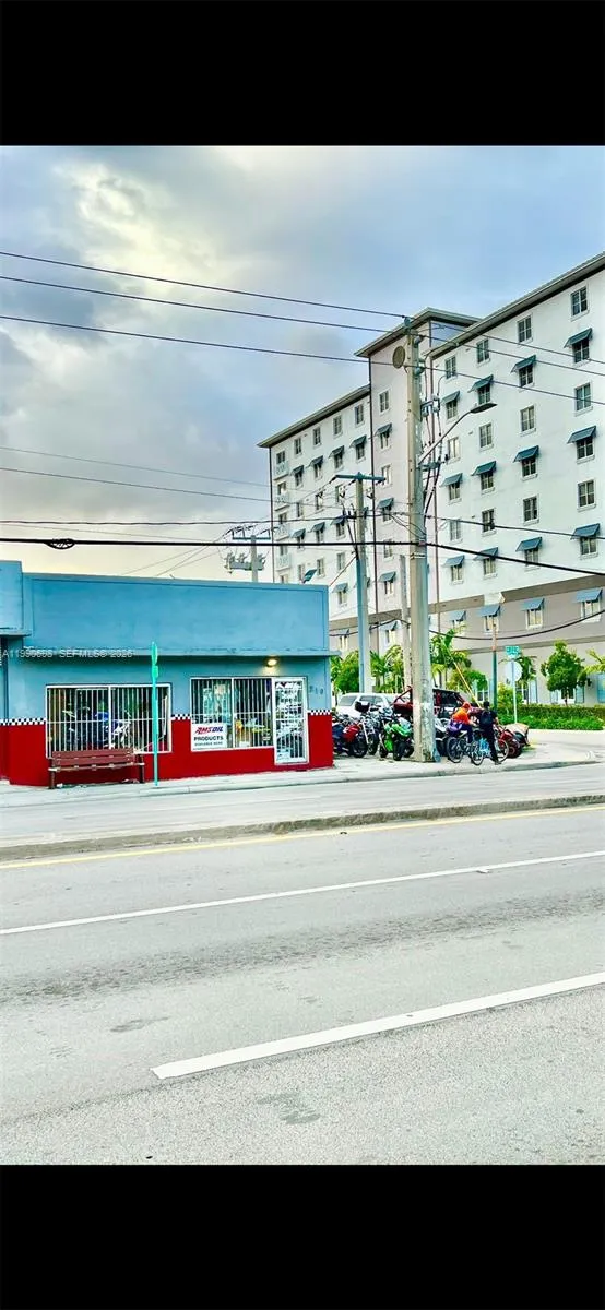 En Renta 210 SW 22nd Avenue, Miami, FL 33135, Miami, FL 33135